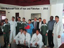 11_national_team_of_iran_pakistan_2012
